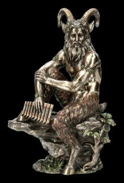 Pan Figur - Auf Stein Sitzend Mit Pan Flöte -FIGUREN Verkäufe 2D FS12733 Pan Figur Auf Stein sitzend mit Pan Floete 1 1280x1280