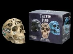 NEMESIS NOW Totenkopf - Tattoo Spardose - Knochenfarben -FIGUREN Verkäufe 2D FS21508 Totenkopf Tattoo Spardose Knochenfarben 3 1280x1280