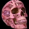 NEMESIS NOW Totenkopf - Tattoo Spardose - Pink -FIGUREN Verkäufe 2D FS22765 Totenkopf Tattoo Spardose pink 6 1280x1280