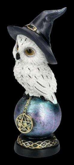 Schneeeulen Figur Mit Zauberhut Rechts -FIGUREN Verkäufe 2D FS24127 Schneeeulen Figur mit Zauberhut rechts 6 1280x1280