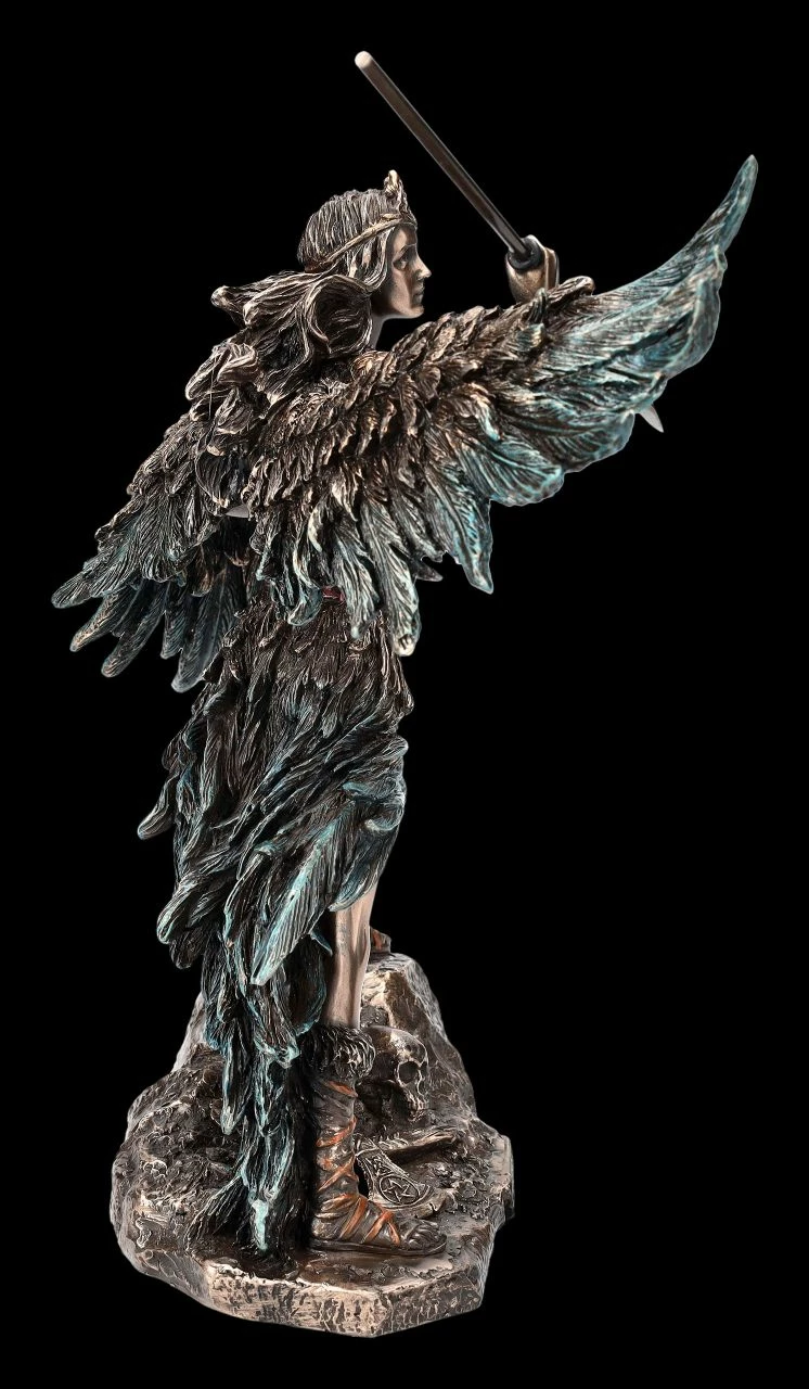 Morrigan Figur - Keltische Phantom Königin 7 Morrigan Figur - Keltische Phantom Königin – Bild 5