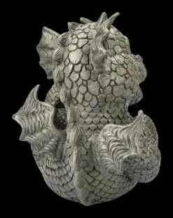 Gartenfigur - Drachen Baby Liegt Auf Mamas Bauch 14 Gartenfigur - Drachen Baby Liegt Auf Mamas Bauch -FIGUREN Verkäufe 2D FS24287 Gartenfigur Drachen Baby liegend auf Mamas Bauch 4 1280x1280