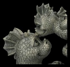 Gartenfigur Drache Mit Kind - Mommy -FIGUREN Verkäufe 2D FS25026 Gartenfigur Drache mit Kind Mommy 8 1280x1280