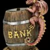 Spardose - Drache Auf Faß -FIGUREN Verkäufe 2D FS26672 Spardose Drache mit Fass 1 1280x1280