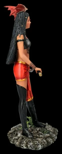 Kriegerin Mit Drache - Adaeze By Nene Thomas -FIGUREN Verkäufe 2D FS26788 Kriegerin Figur mit Drache Adaeze by Nene Thomas 4 1280x1280