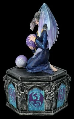 Schatulle Anne Stokes - Dragon Friendship Frühling -FIGUREN Verkäufe 2D FS26911 Schatulle Anne Stokes Dragon Friendship Fruhling 2 1280x1280