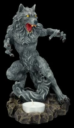 Werwolf Figur Steht Vor Teelicht