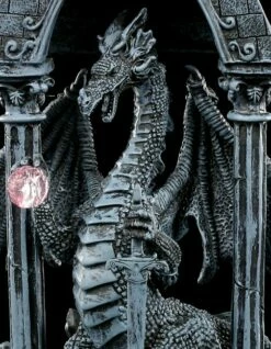 Drachen Figur - Drache Mit Schwert Und Kristall -FIGUREN Verkäufe 8751 4 dragon figurine 4 1280x1280