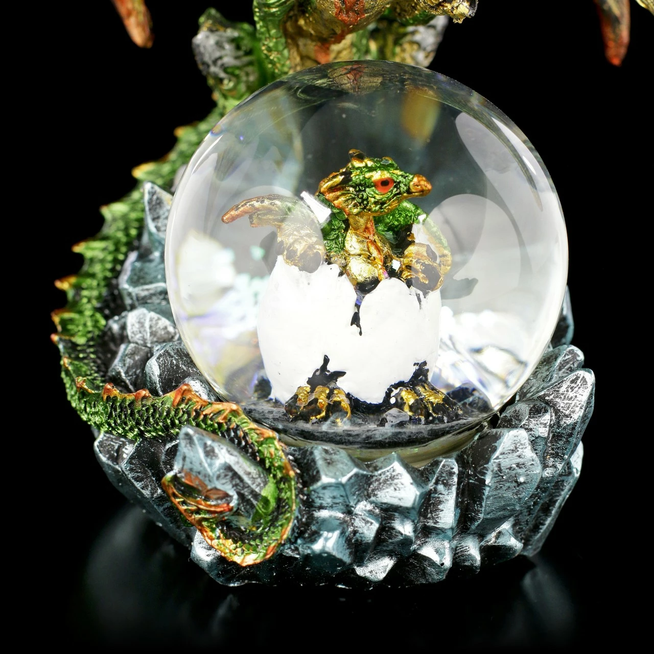 Drachenfigur Mit Schneekugel - Emerald Oracle 9 Drachenfigur Mit Schneekugel - Emerald Oracle – Bild 7