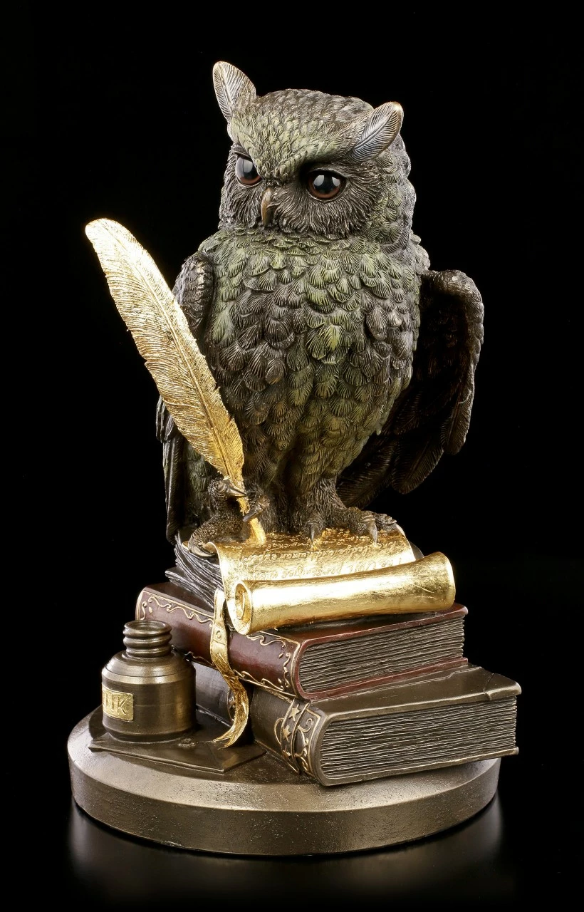 Eulen Figur Auf Büchern Mit Goldener Feder 6 Eulen Figur Auf Büchern Mit Goldener Feder – Bild 4
