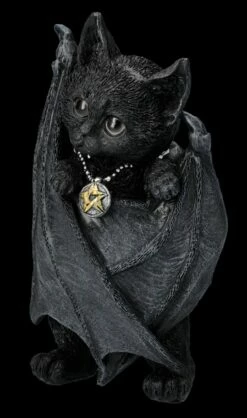 Vampir Katzenfigur - Count Catula Mit Halskette -FIGUREN Verkäufe FS26157 Vampier Katzenfigur Count Catula mit Halskette 2 1280x1280