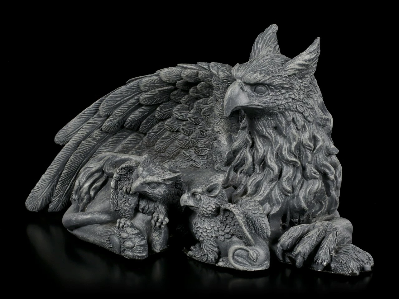 Greif Figur Mit Zwei Jungen 5 Greif Figur Mit Zwei Jungen – Bild 3