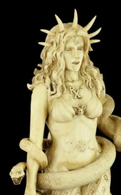 Hekate Figur - Griechische Göttin Der Magie - Weiß -FIGUREN Verkäufe Hekate Figur Griechisch Magie 85714a8721d713 1280x1280