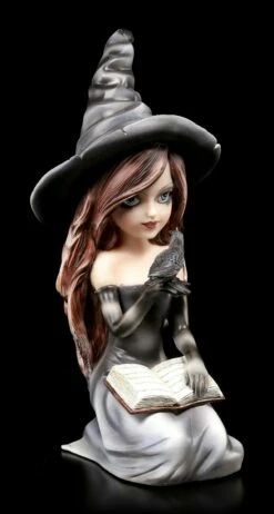 Hexen Figur - Regan Mit Rabe -FIGUREN Verkäufe Hexen Figur Rabe 2 1280x1280